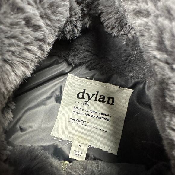 Dylan Charcoal Gray Soft Faux Fur Full Zip Casual Chic Cozy Vest Jacket Small - Picture 12 of 14